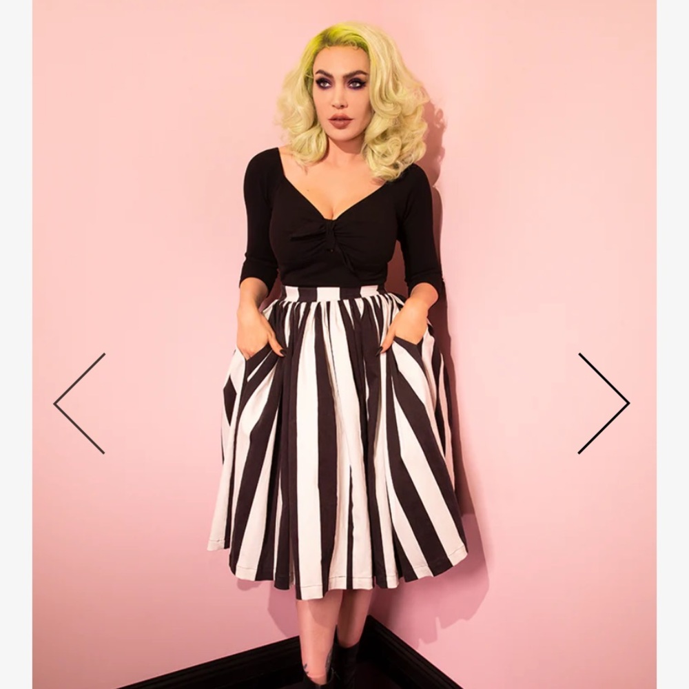 Vixen by Micheline Pitt- Beetlejuice inspired swing skirt 2x